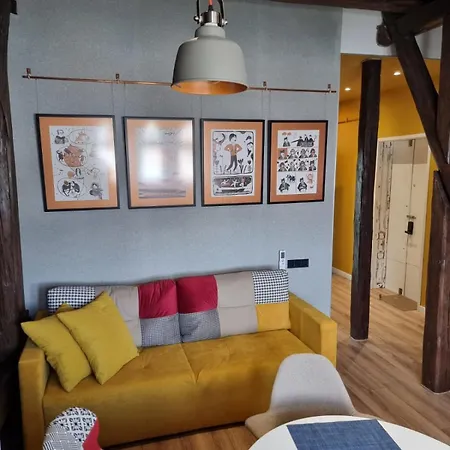 Leogrand On Kniazia Romana 6 아파트 리비프