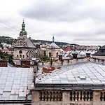 Leogrand On Kniazia Romana 6 Lviv