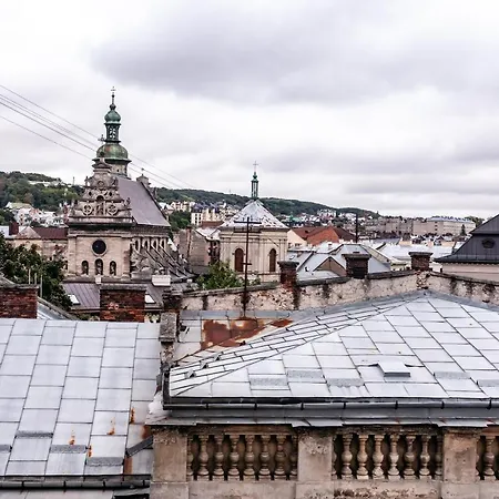 Leogrand On Kniazia Romana 6 Lviv