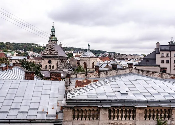 Leogrand On Kniazia Romana 6 Lviv